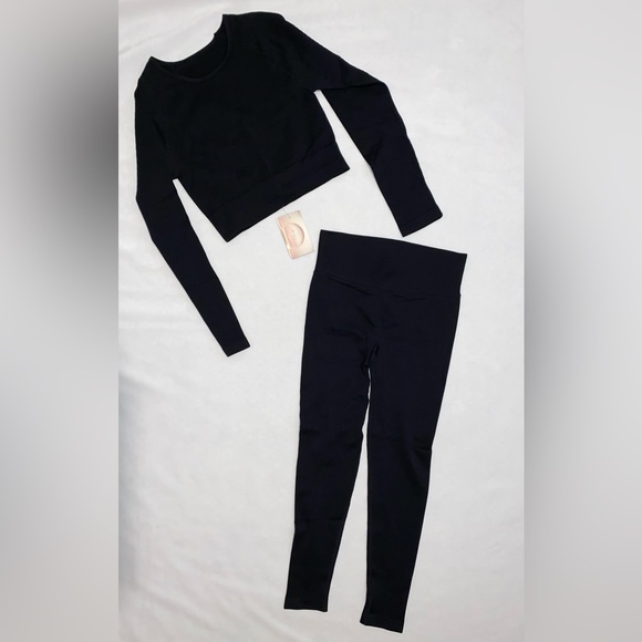 Gym Flex 2 Piece Set - Picture 3 of 3